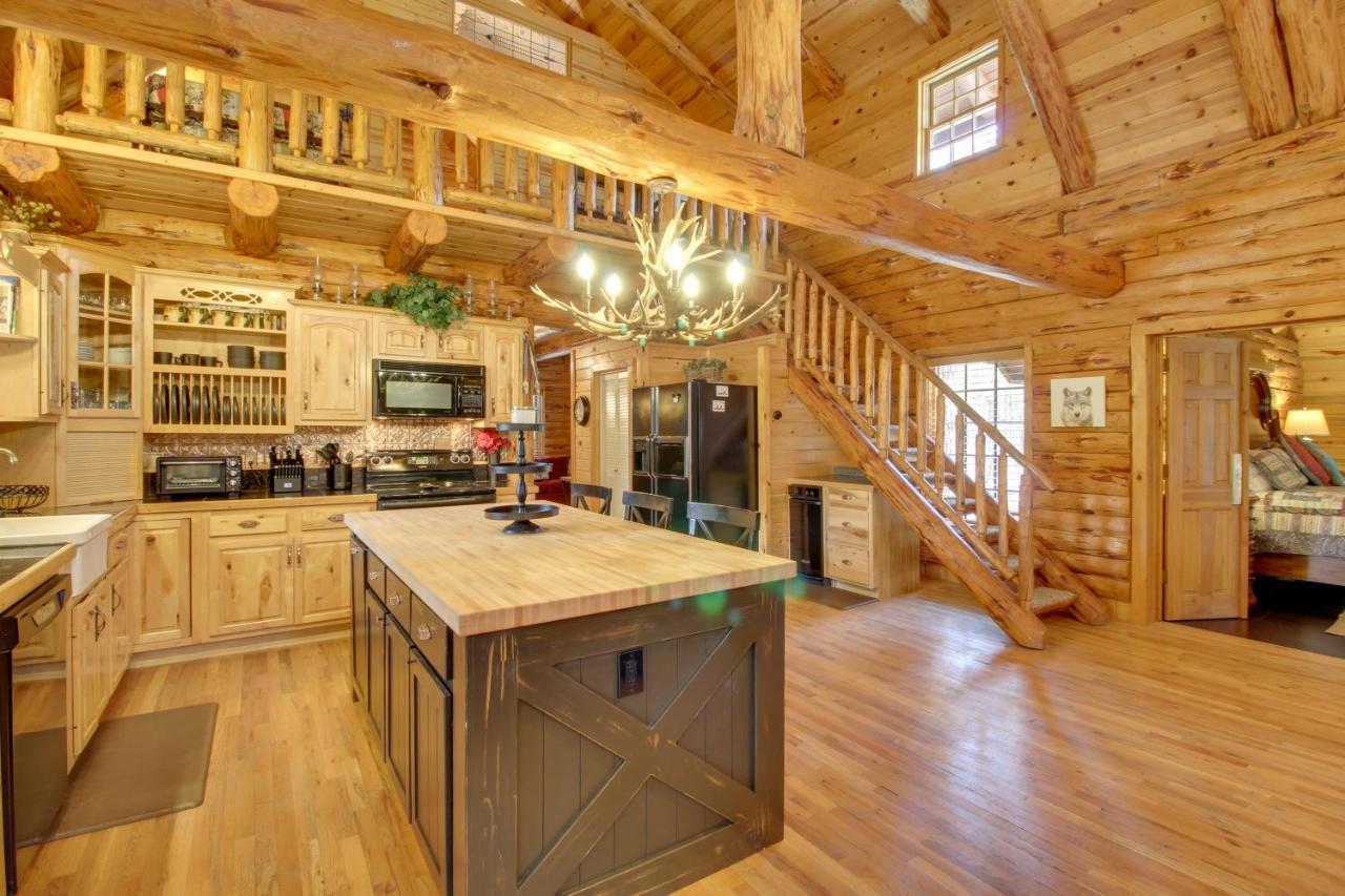 Villa Lakeside Cabin On 2 Acres With Fire Pit And Hot Tub! Pinetop-Lakeside Exterior foto