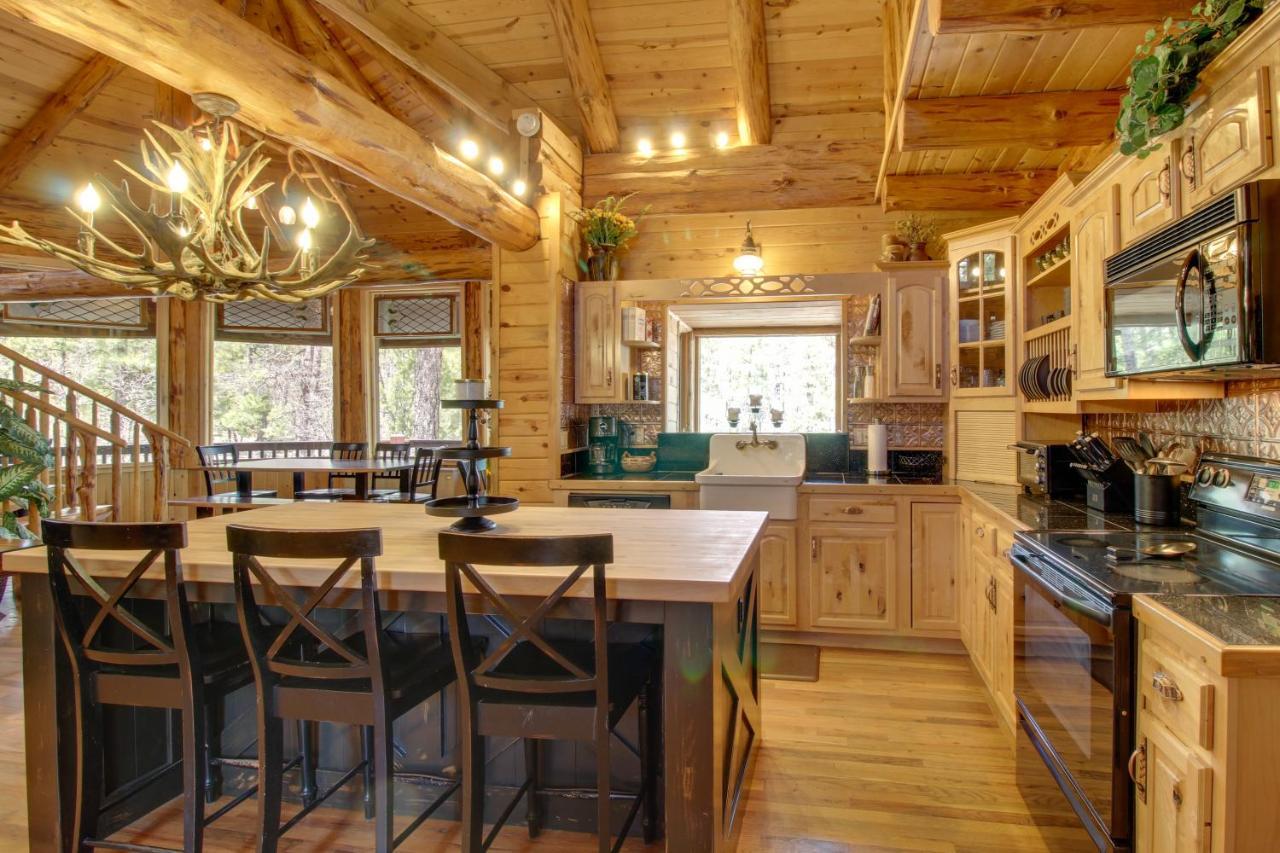 Villa Lakeside Cabin On 2 Acres With Fire Pit And Hot Tub! Pinetop-Lakeside Exterior foto